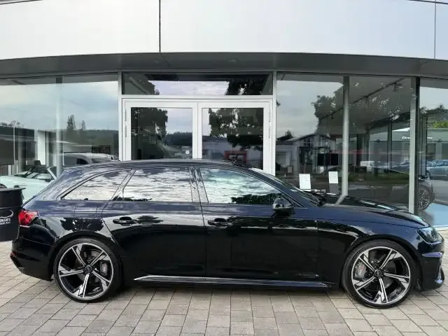 Audi RS4