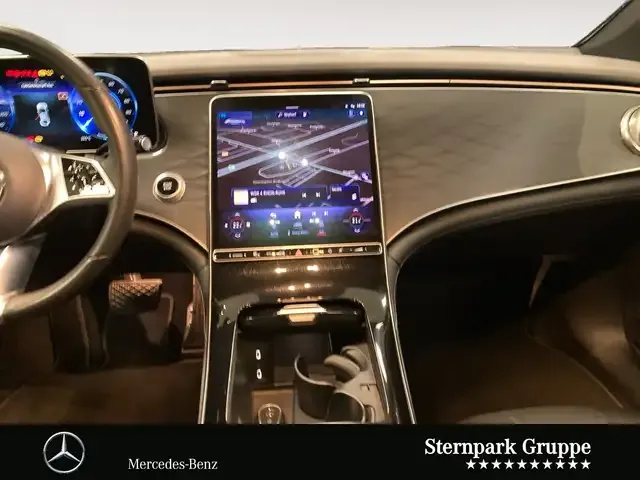 Mercedes-Benz EQE 350