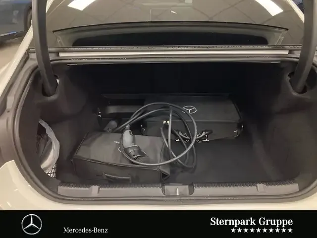 Mercedes-Benz EQE 350