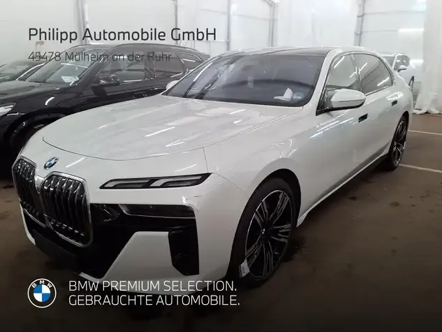 BMW 740