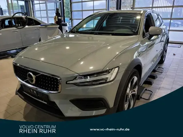 Volvo V60 Cross Country