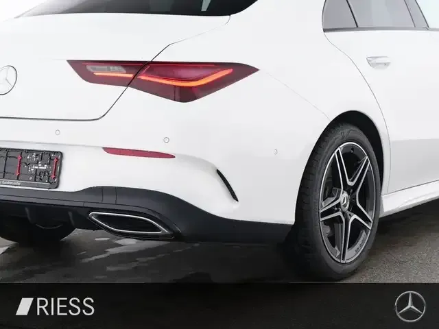 Mercedes-Benz CLA 200