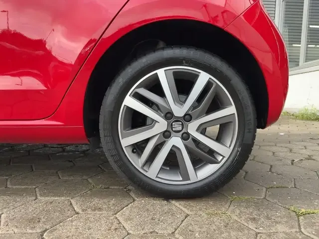 SEAT Mii