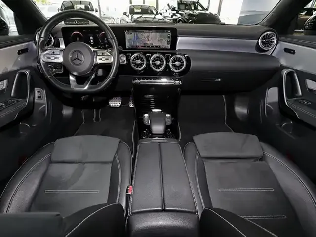 Mercedes-Benz CLA 250