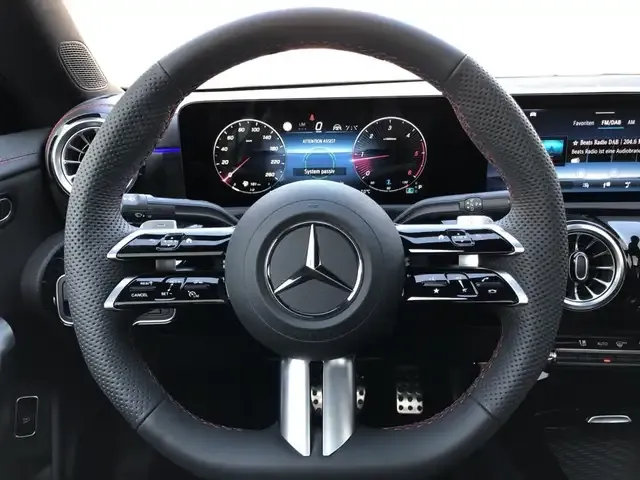 Mercedes-Benz CLA 220