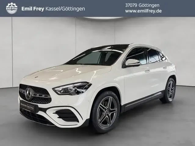 Mercedes-Benz GLA 200