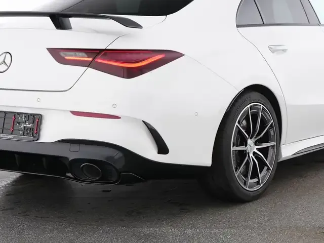 Mercedes-Benz CLA 35 AMG