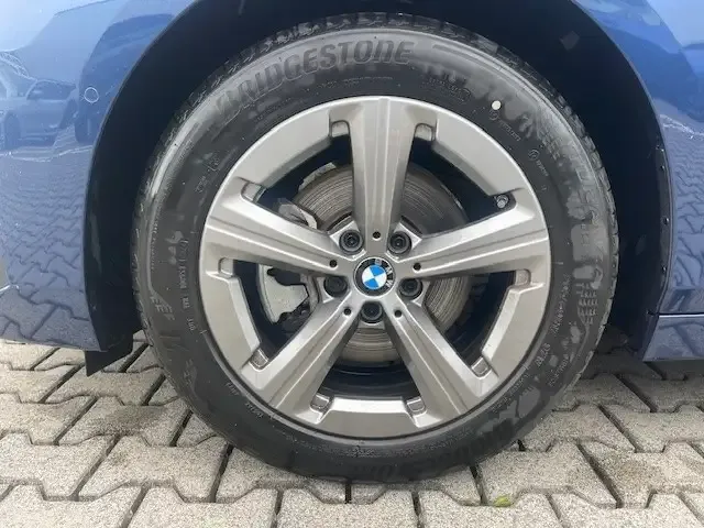 BMW 216