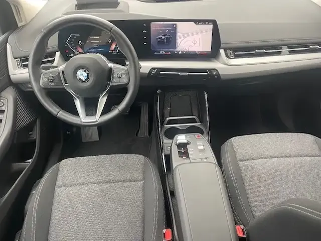 BMW 216