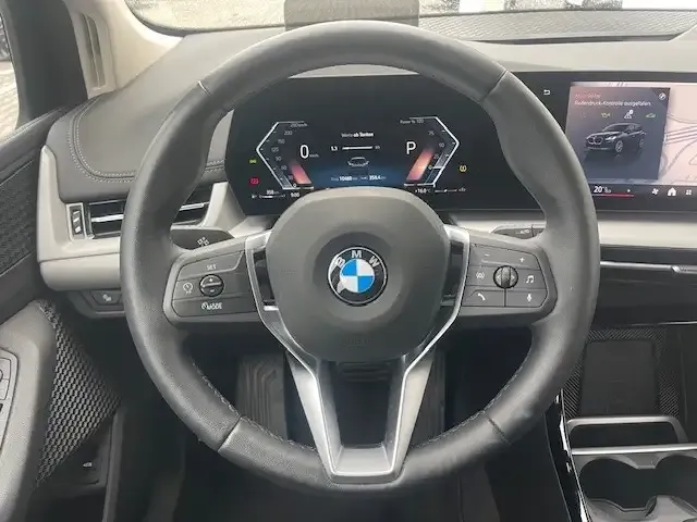BMW 216
