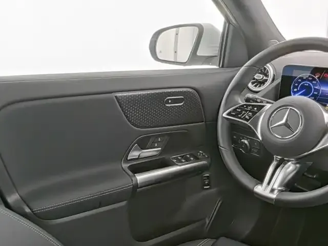 Mercedes-Benz EQA 350