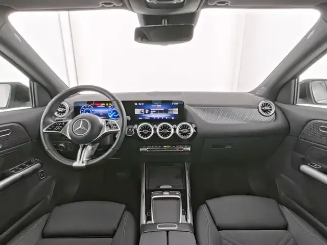 Mercedes-Benz EQA 300