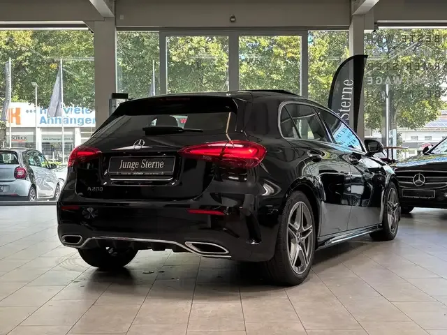 Mercedes-Benz A 200