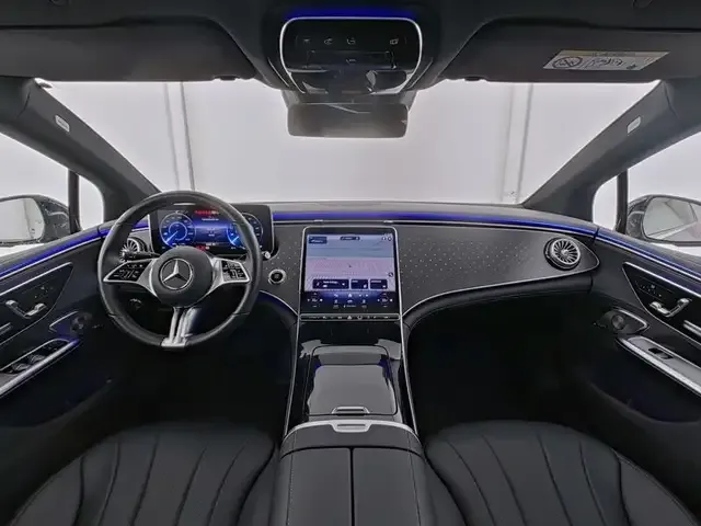 Mercedes-Benz EQE 300