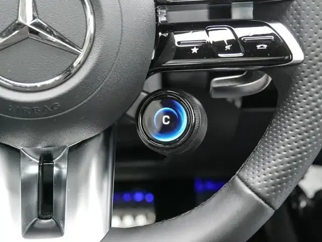 Mercedes-Benz CLA 35 AMG