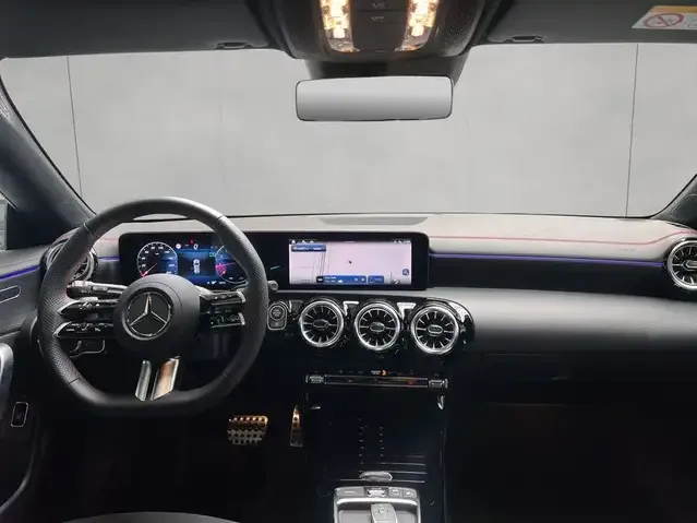 Mercedes-Benz CLA 180