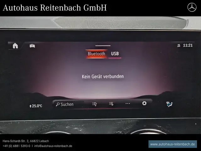 Mercedes-Benz GLB 220