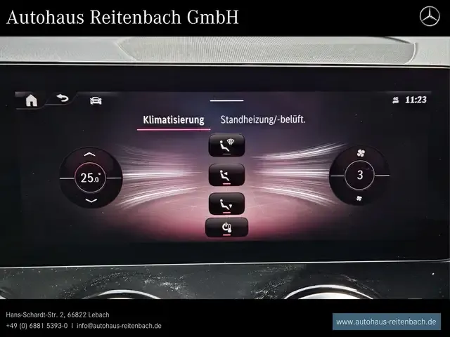 Mercedes-Benz GLB 220