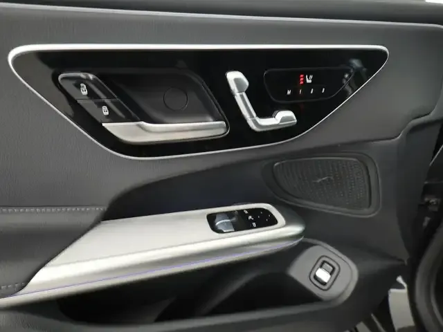 Mercedes-Benz CLE 200