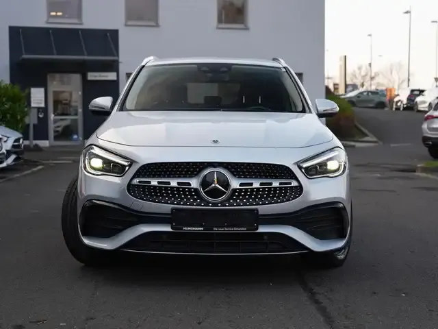Mercedes-Benz GLA 250