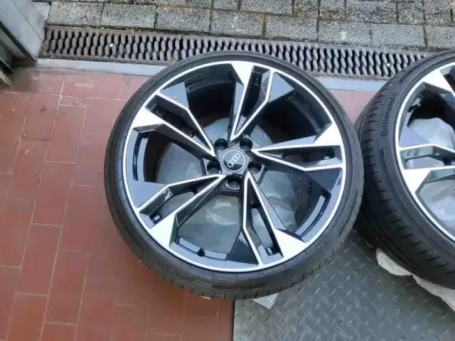 Audi S5