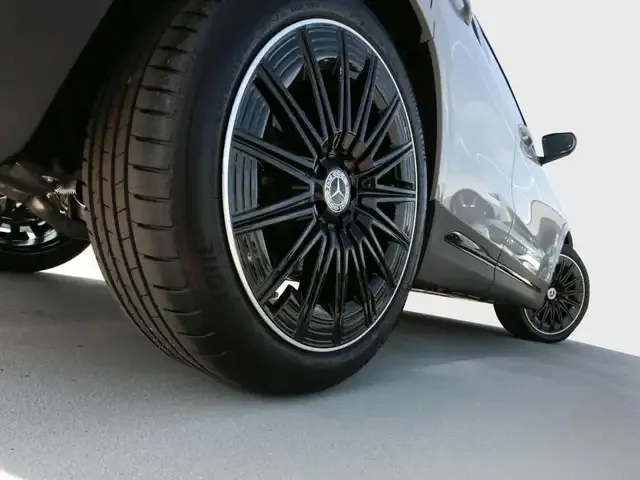 Mercedes-Benz GLA 180