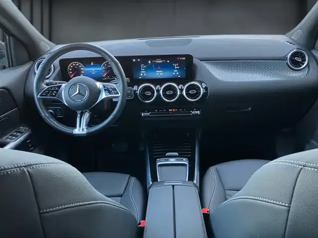 Mercedes-Benz GLA 180