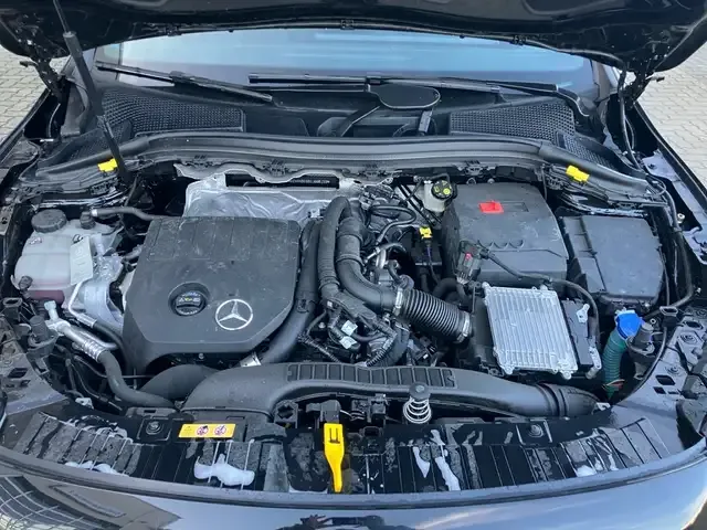 Mercedes-Benz GLA 180