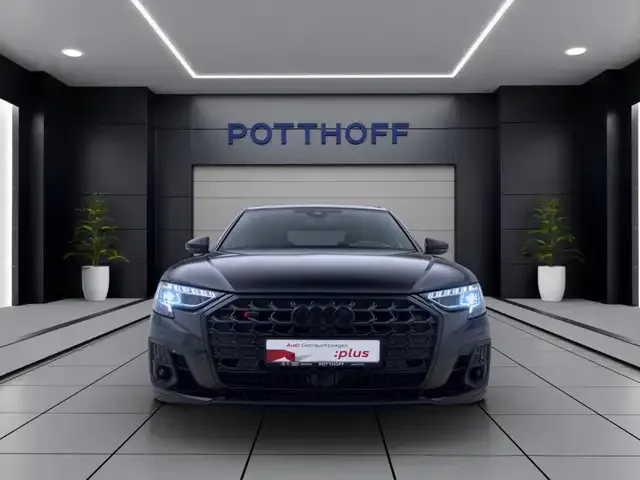 Audi S8
