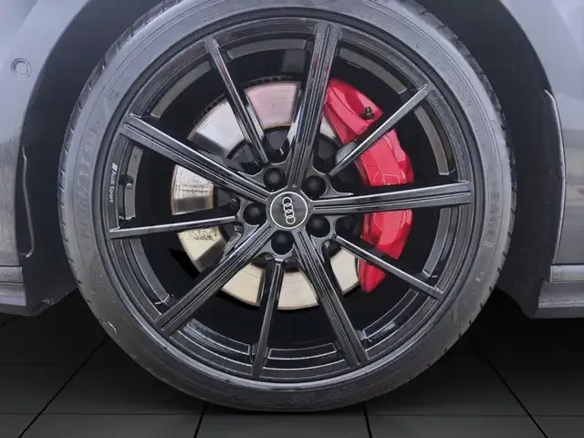 Audi S8