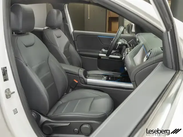 Mercedes-Benz GLA 220