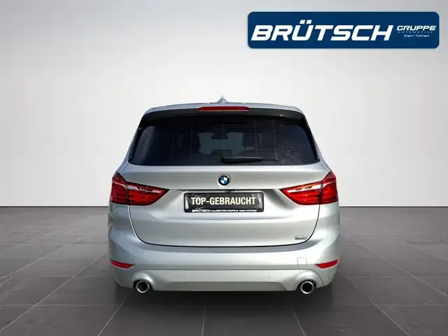 BMW 220