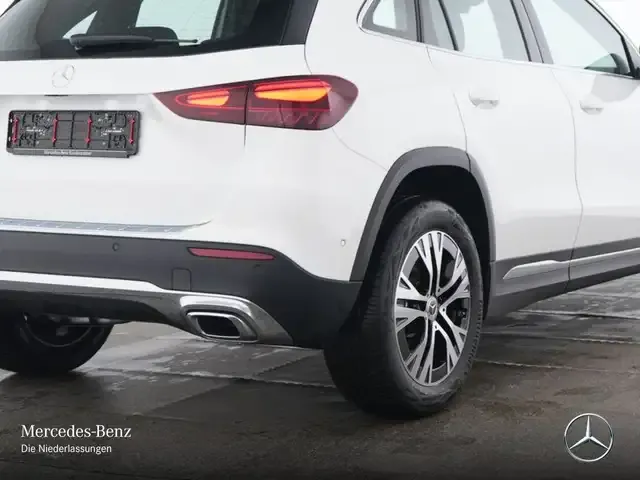 Mercedes-Benz GLA 180