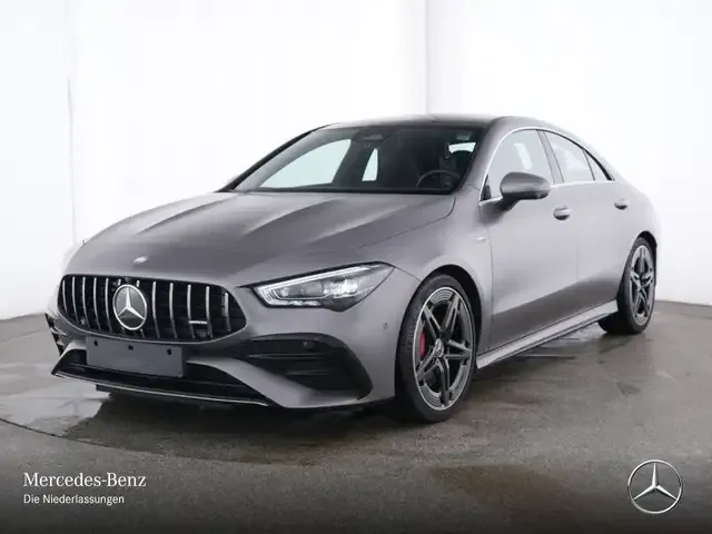 Mercedes-Benz CLA 35 AMG