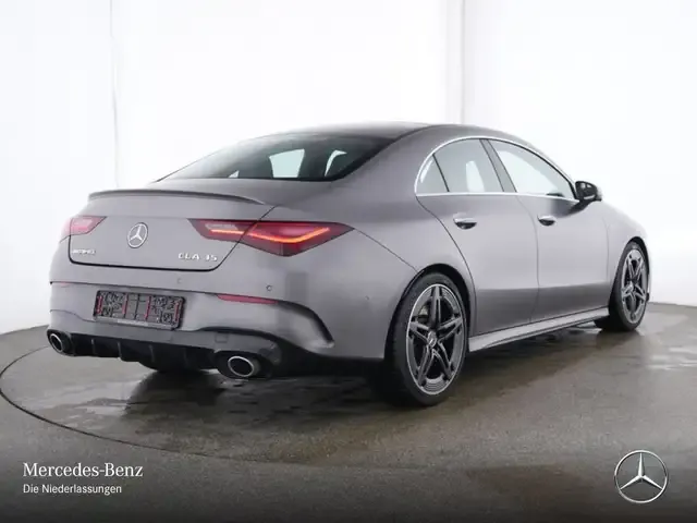 Mercedes-Benz CLA 35 AMG