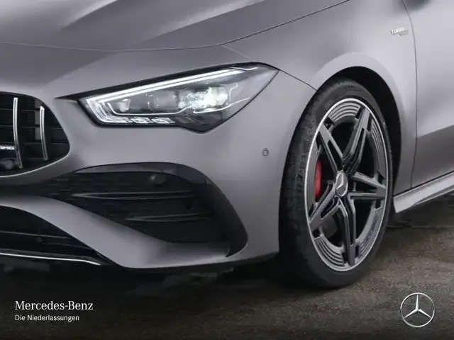 Mercedes-Benz CLA 35 AMG
