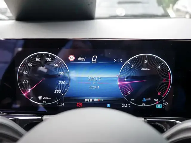 Mercedes-Benz GLA 200