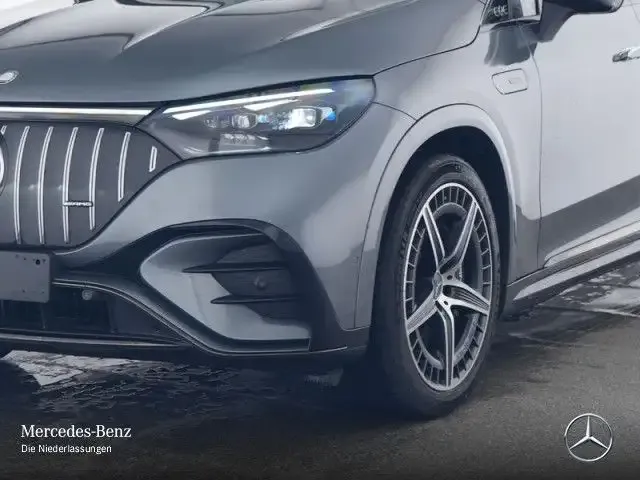 Mercedes-Benz EQE 43