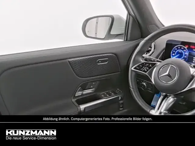 Mercedes-Benz EQB 300