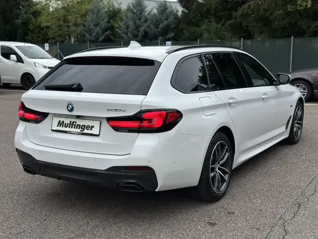 BMW 530