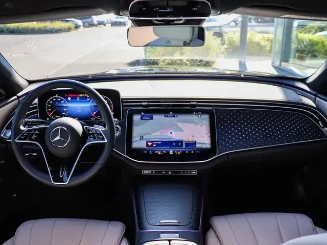 Mercedes-Benz E 220