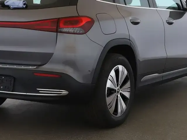 Mercedes-Benz EQA 250