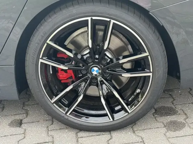 BMW 340