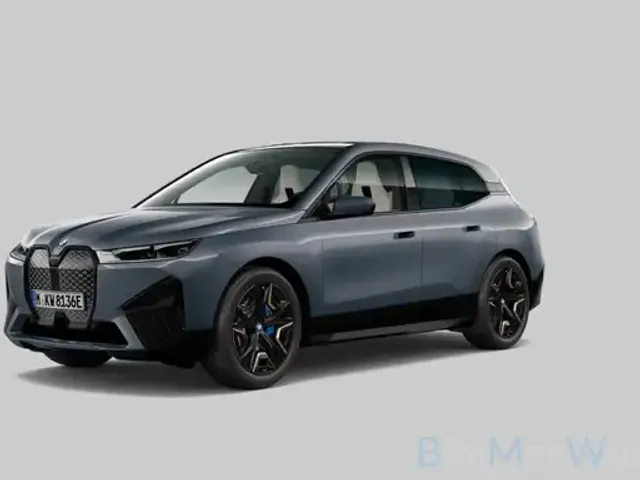 BMW iX