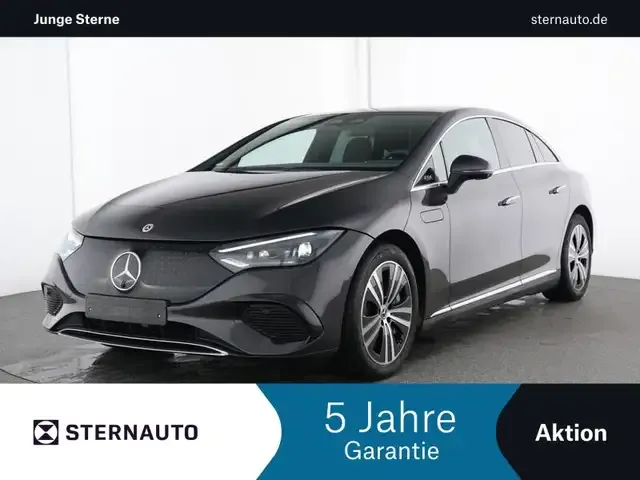 Mercedes-Benz EQE 300