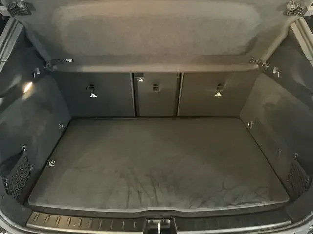 Mercedes-Benz GLA 180