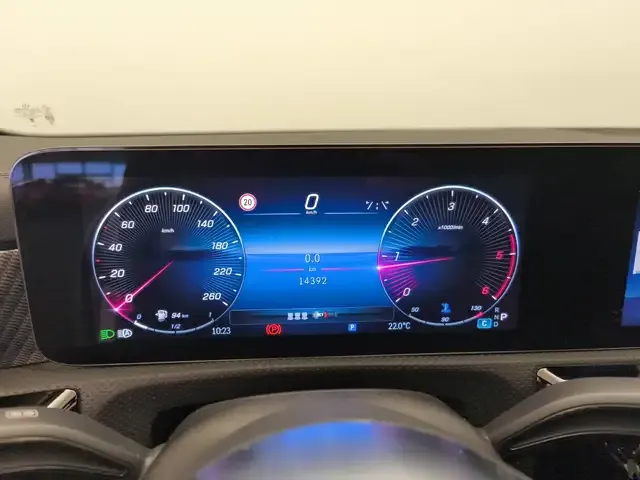 Mercedes-Benz CLA 180