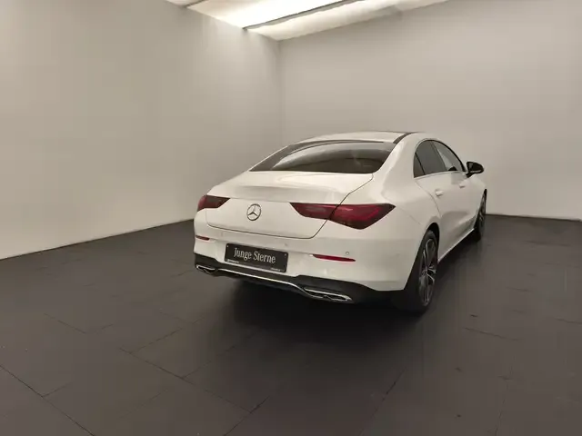 Mercedes-Benz CLA 180