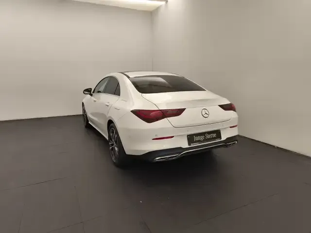 Mercedes-Benz CLA 180