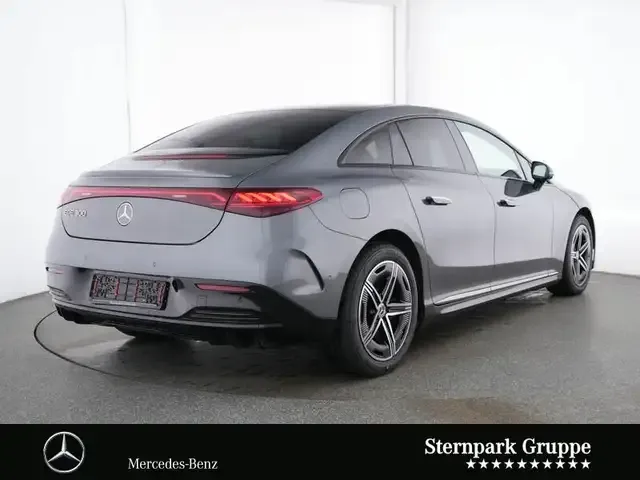 Mercedes-Benz EQE 300